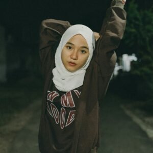 Buttonless Polo shirt for women