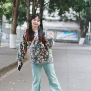 Comfy pants for women.